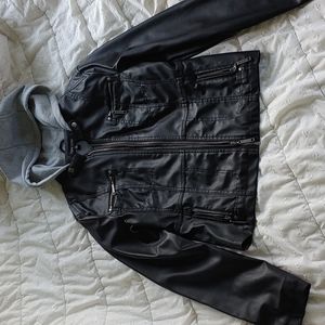 Blaxk faux leather jacket
